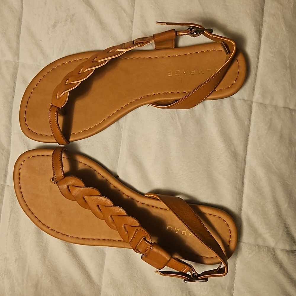 Sandles
